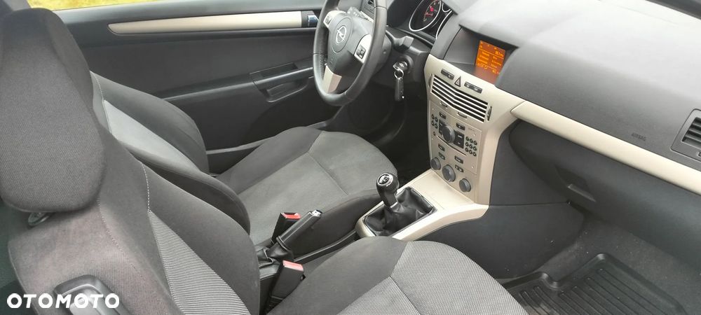 Opel Astra 1.6 Easytronic Cosmo - 35