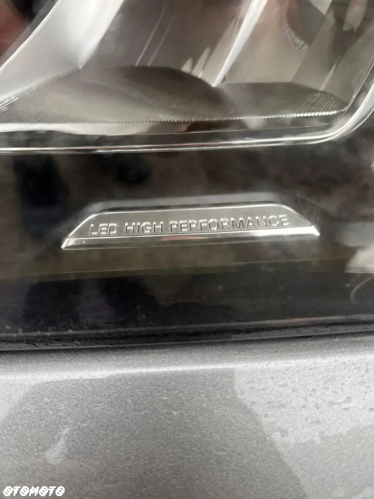 Mercedes-Benz CLA 220 4-Matic AMG Line - 10