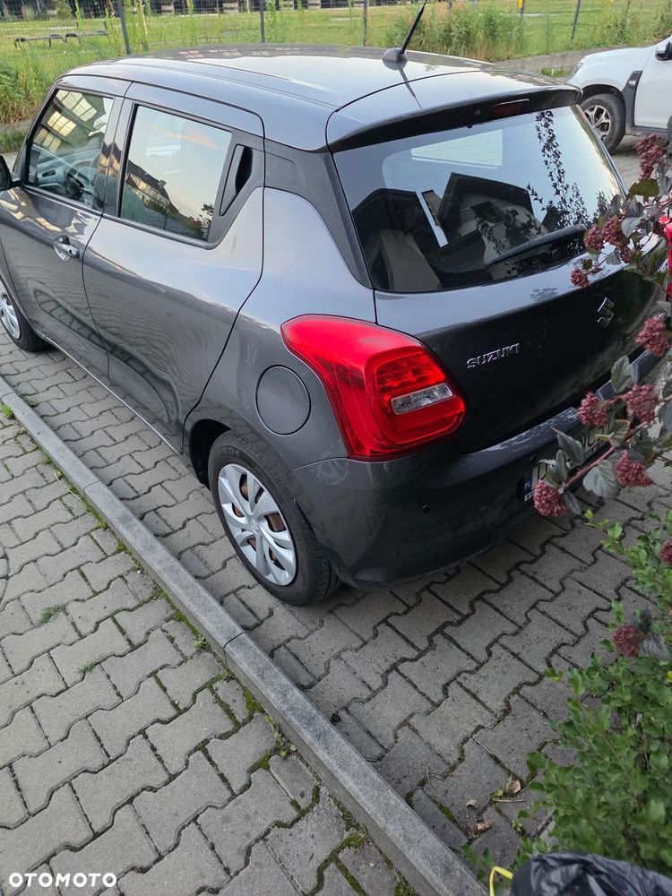 Suzuki Swift 1.2 Dualjet SHVS Premium Plus - 4