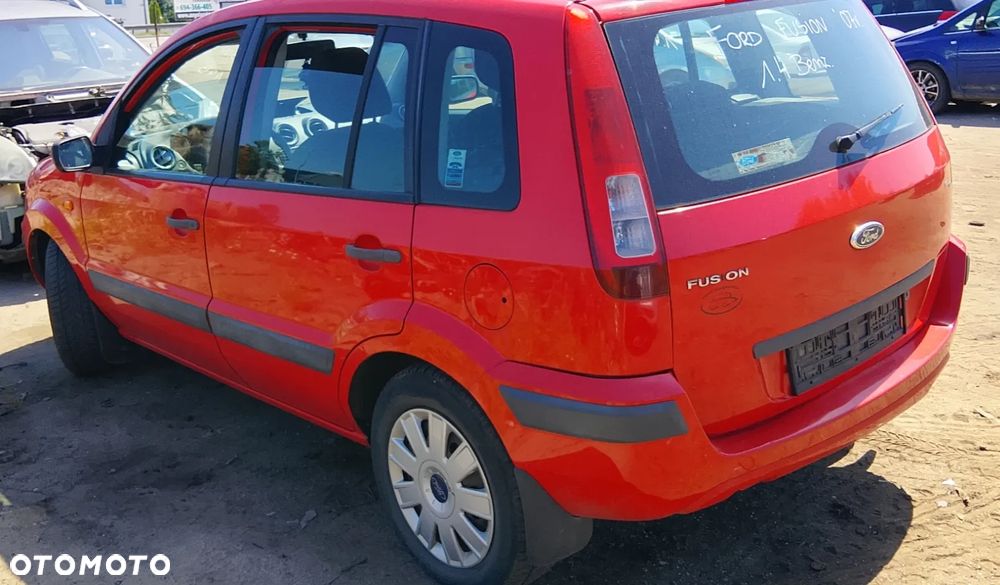 FORD FUSION na części - 3