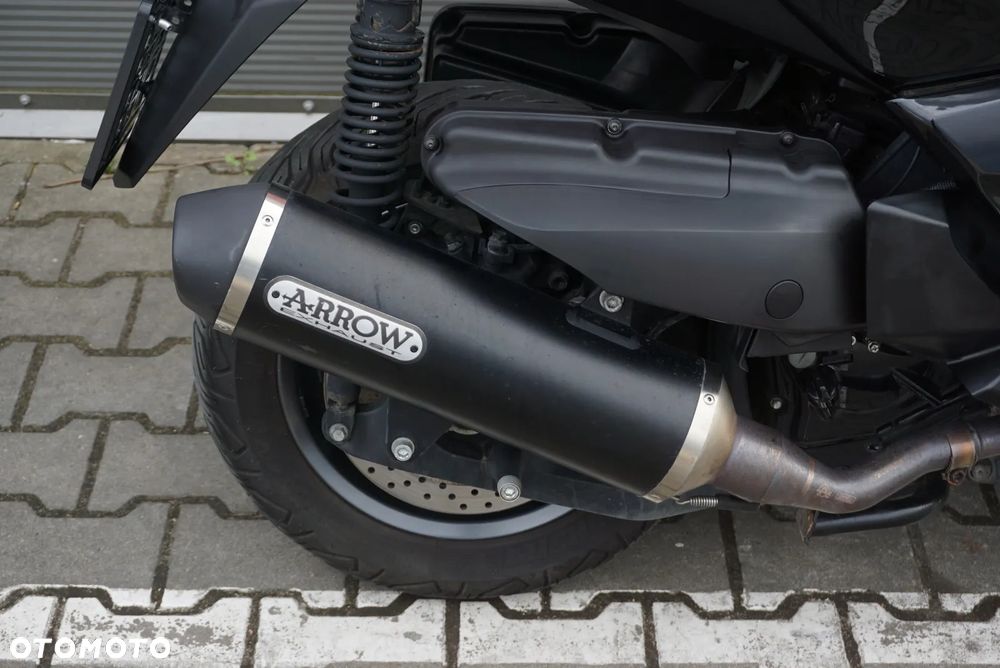 Yamaha X-max - 6