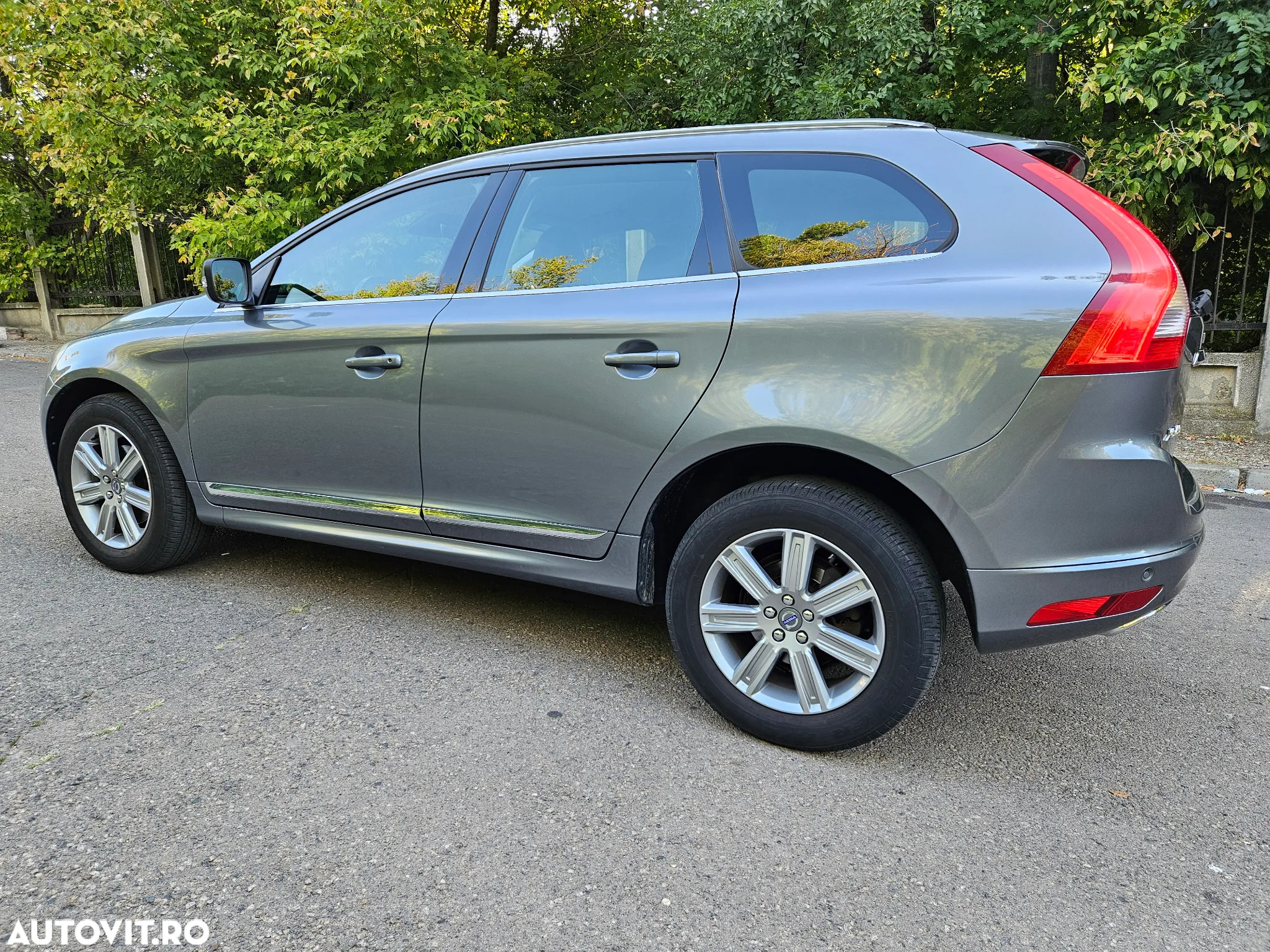 Volvo XC 60 D4 Geartronic Summum - 6