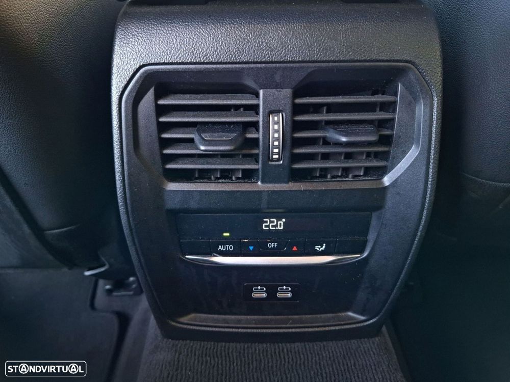 BMW 320 d Pack Desportivo M Auto - 25