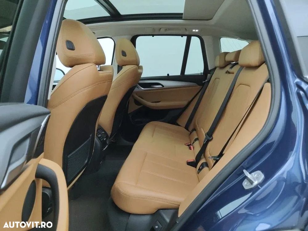 BMW X3 xDrive30e AT PHEV - 11