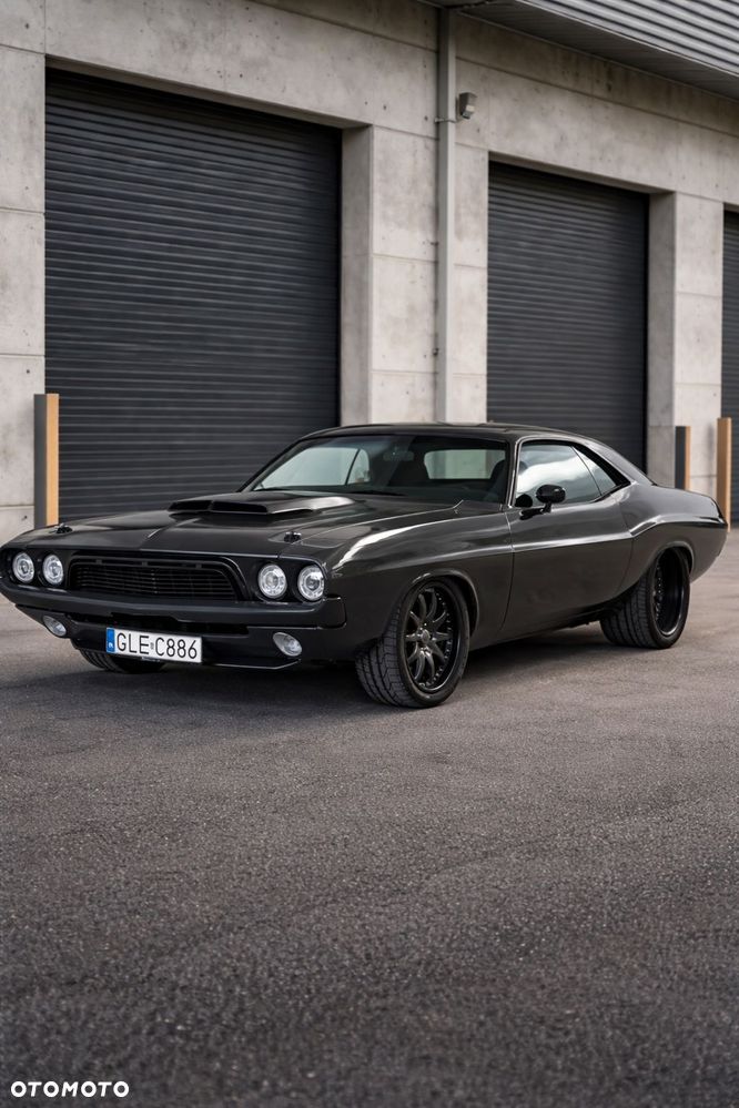 Dodge Challenger - 3