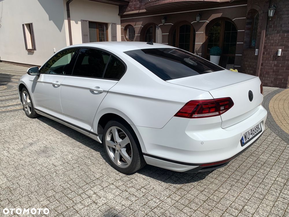 Volkswagen Passat 2.0 TDI EVO Elegance - 14