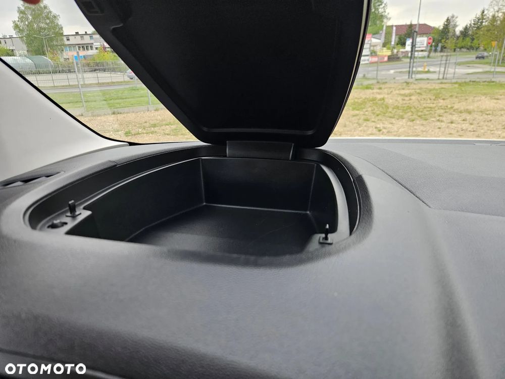 Opel COMBO 1.5 TURBO D 102KM - 16