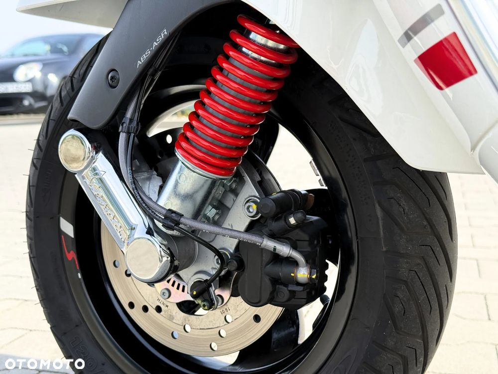 Vespa GTS - 15