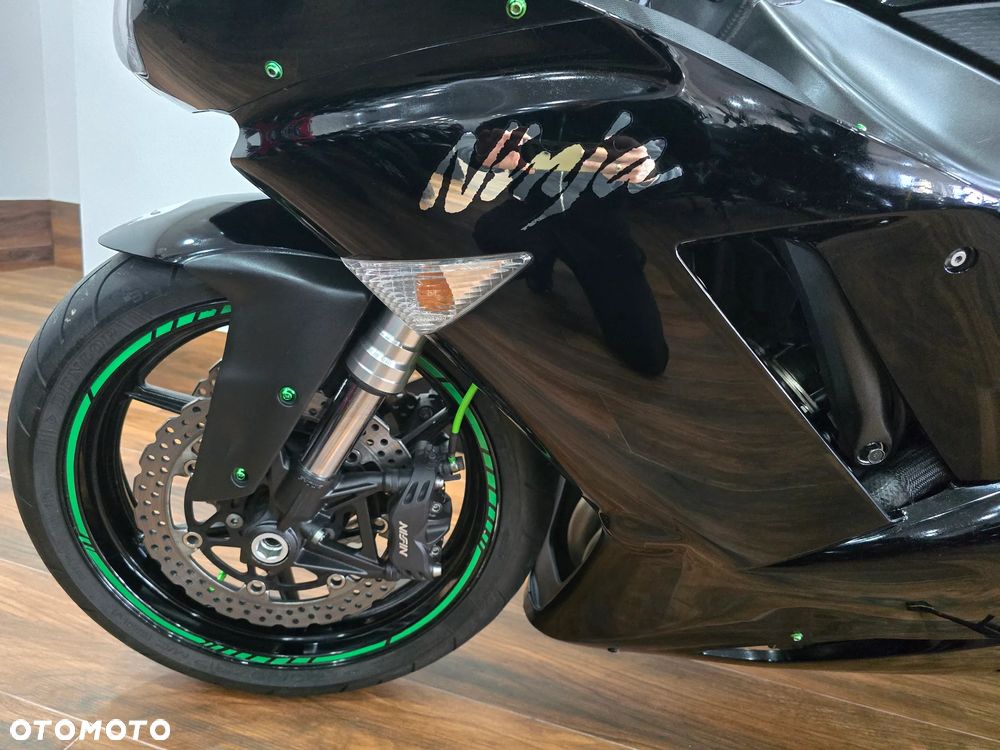 Kawasaki Ninja - 25
