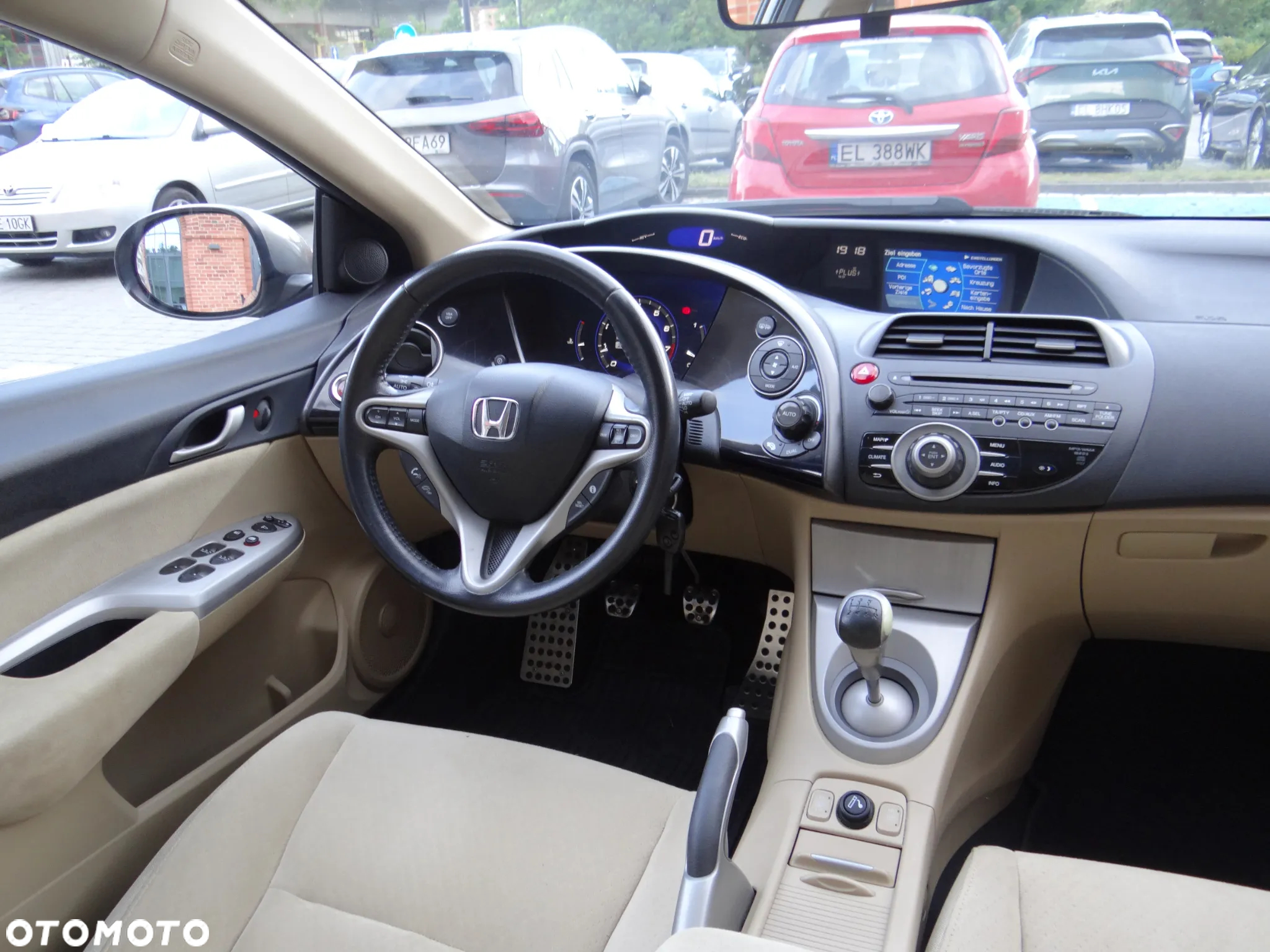 Honda Civic 1.8 Executive - 26