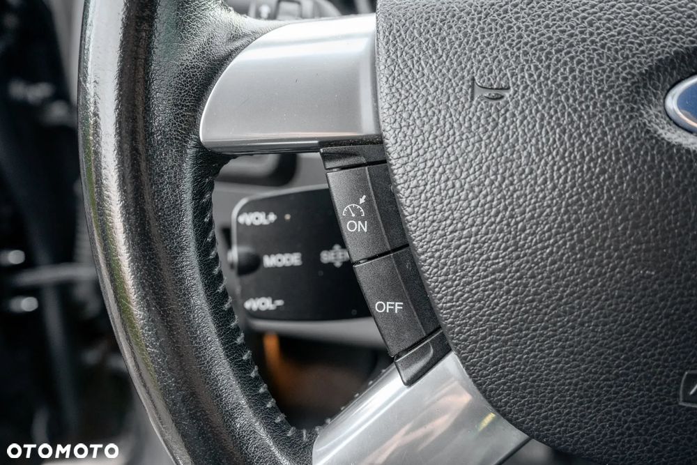 Ford Kuga 2.0 TDCi 4x4 Titanium - 21