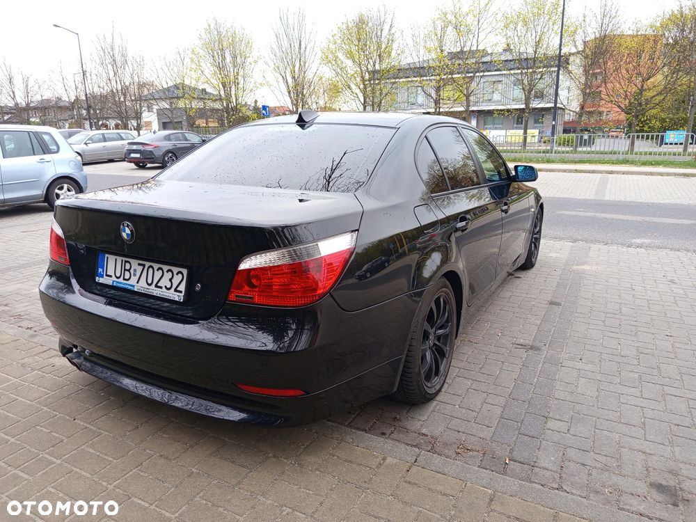 BMW Seria 5 525i - 22