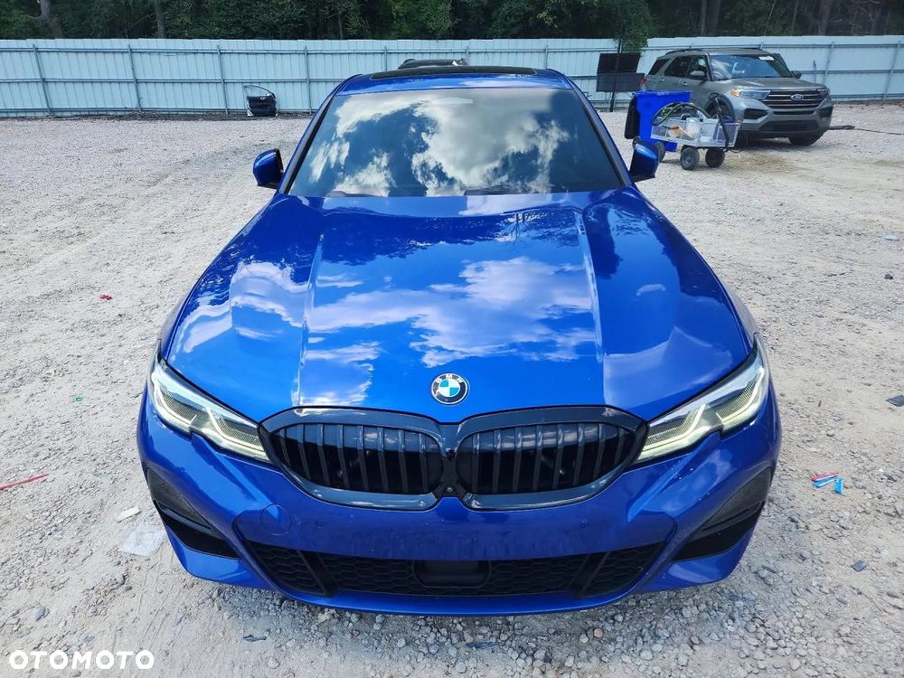 BMW Seria 3 330e xDrive M Sport - 5