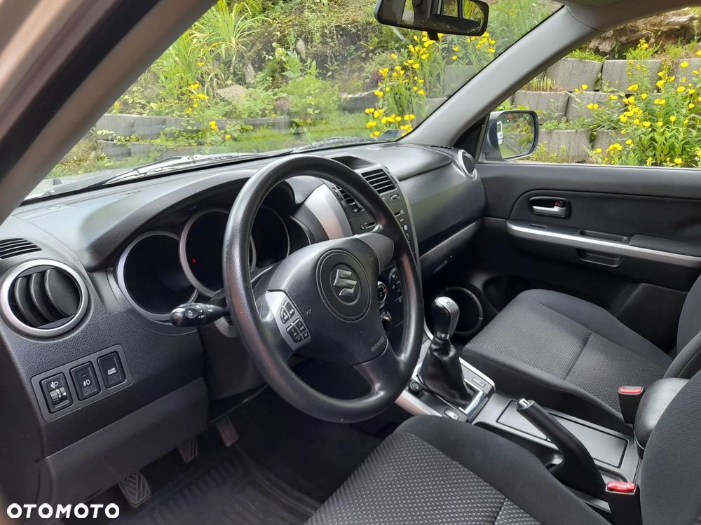 Suzuki Grand Vitara - 10
