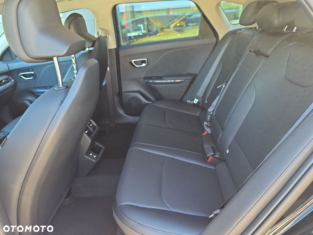 Kia K4 - 10