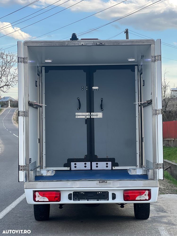 Mercedes-Benz Sprinter - 5