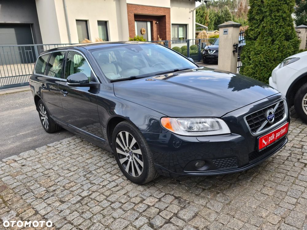 Volvo V70 D3 Summum - 1