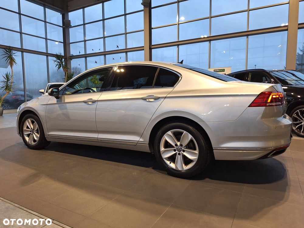 Volkswagen Passat 2.0 TSI Elegance DSG - 10