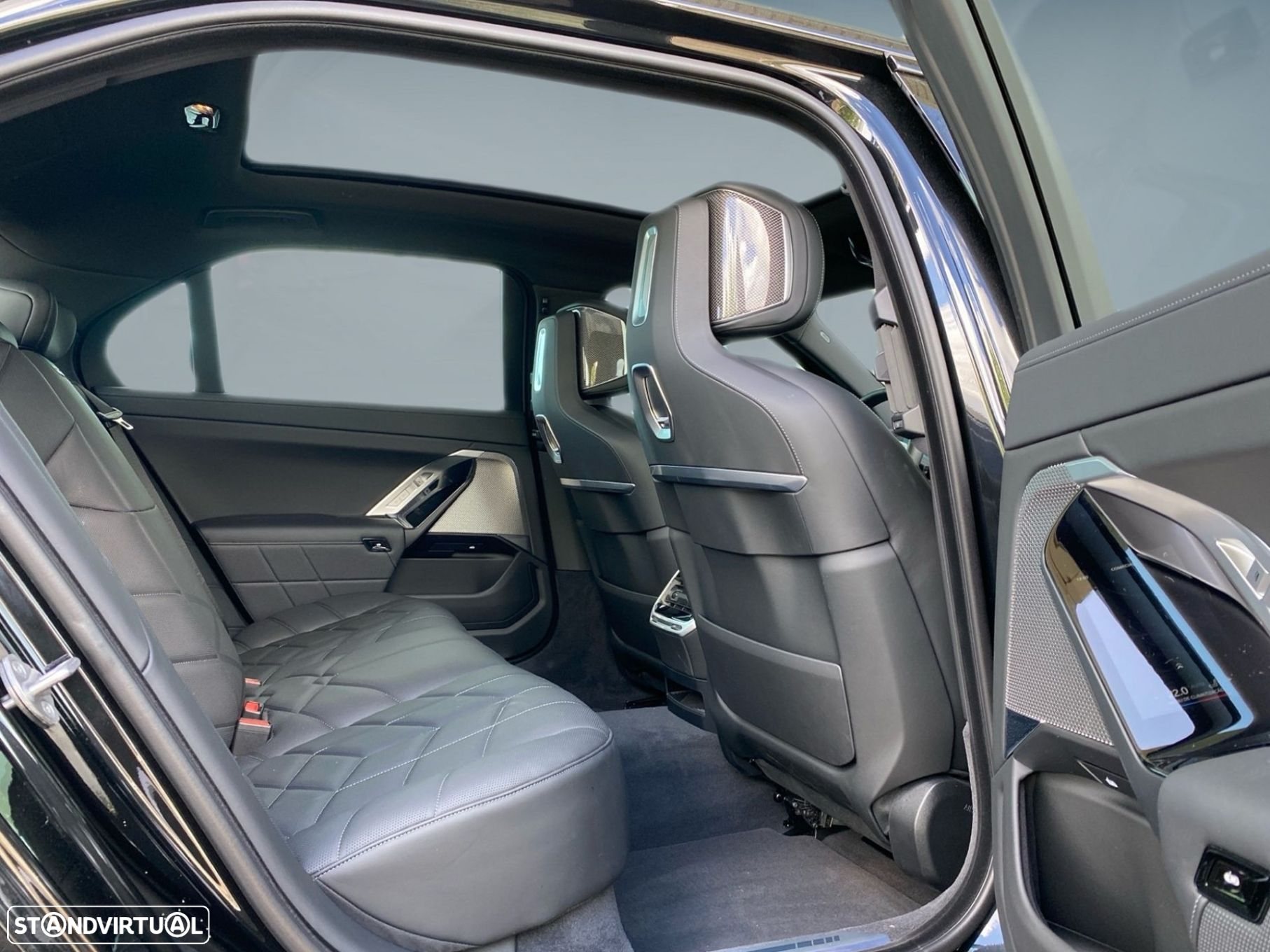 BMW i7 eDrive50 Pack Desportivo M - 19