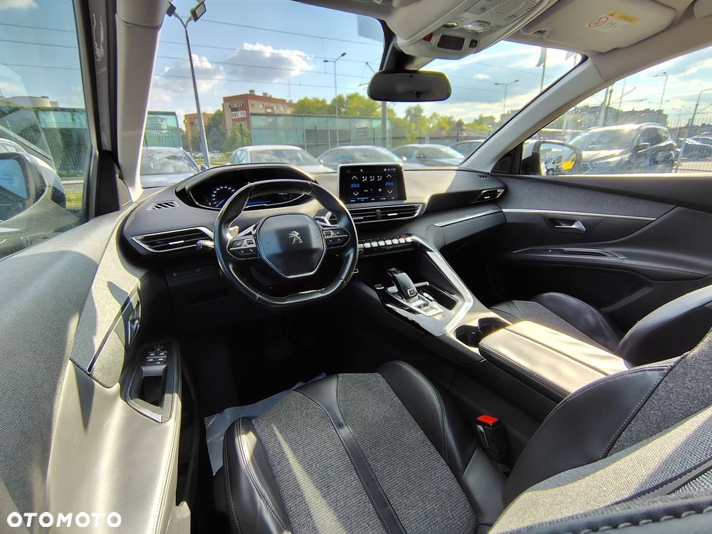 Peugeot 5008 1.6 BlueHDI Allure S&S EAT6 - 15