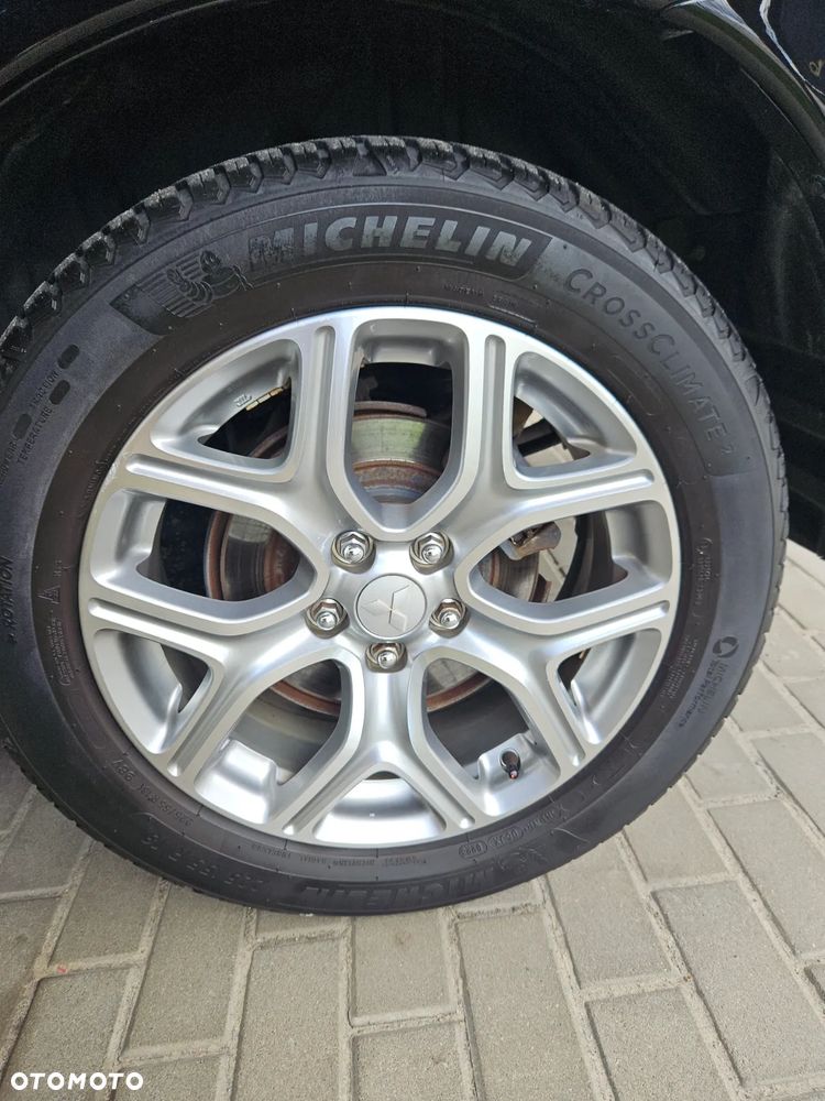 Mitsubishi Outlander 2.0 4WD - 18