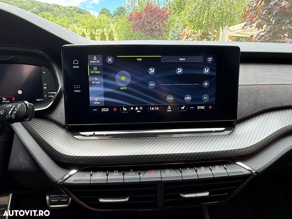 Skoda Octavia 2.0 TDI DSG RS Plus - 24
