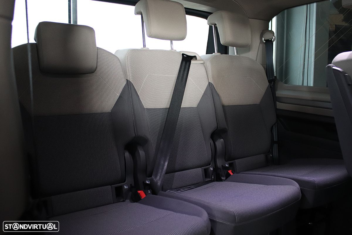 VW Multivan 1.5 TSI Life DSG - 20