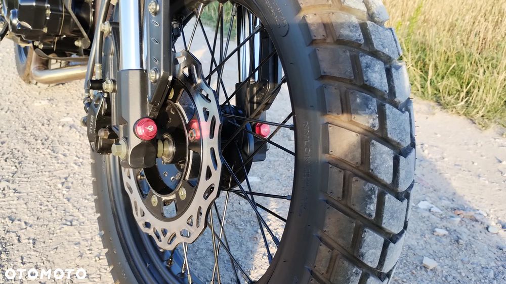 Zipp Inny - 17