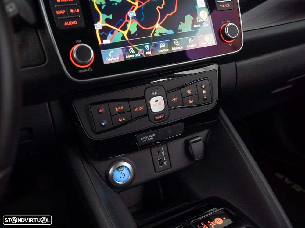 Nissan Leaf N-Connecta - 26
