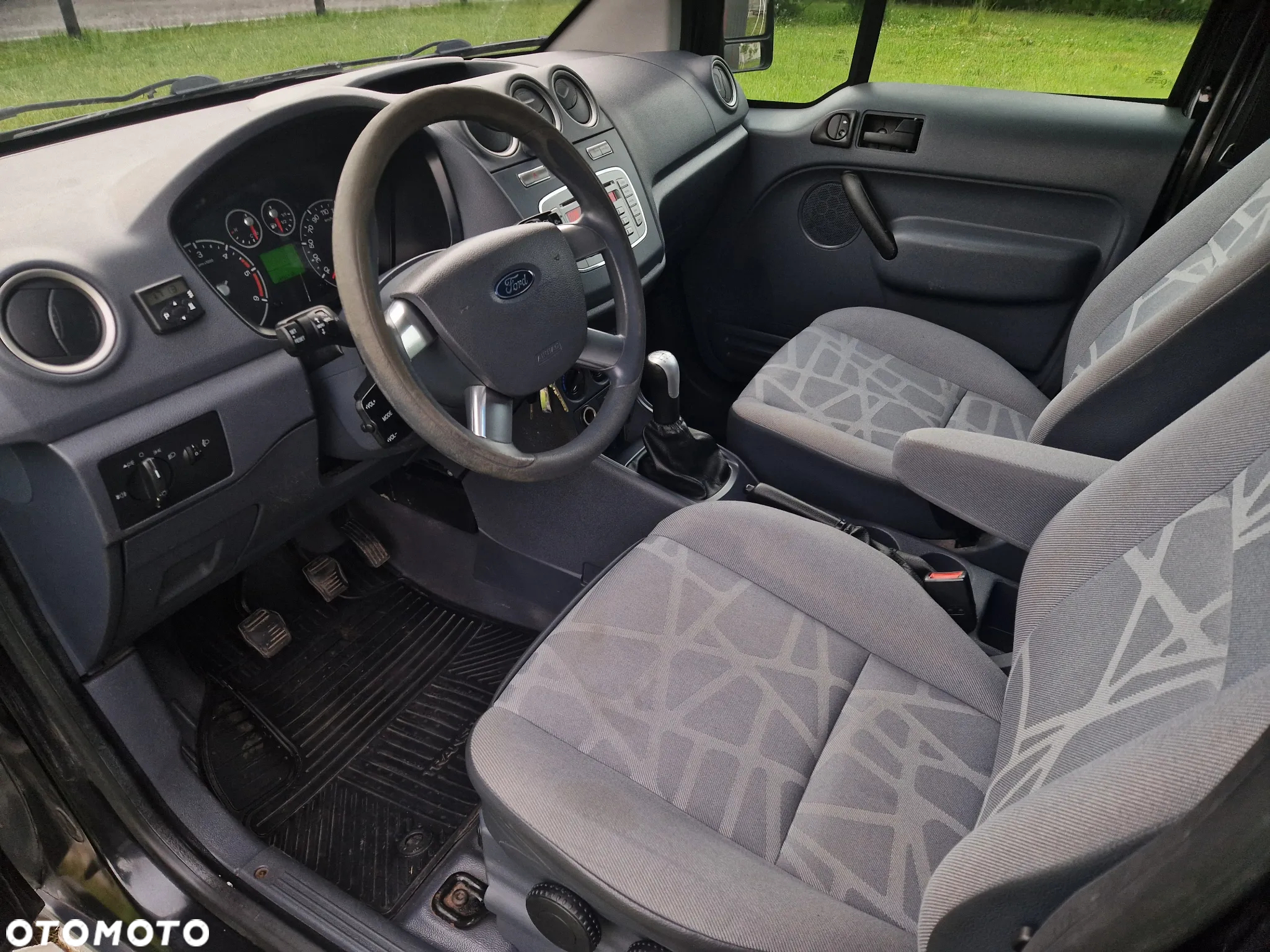 Ford Transit connect - 8