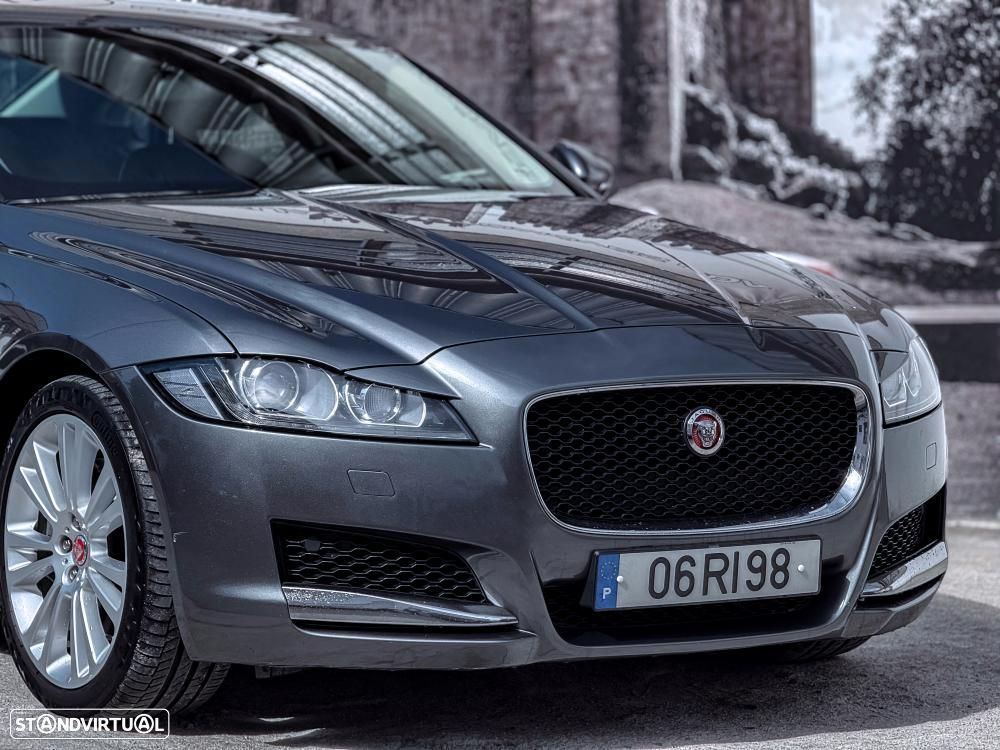 Jaguar XF 3.0 TDV6 Prestige Aut. - 2