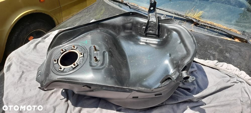 Zbiornik Bak paliwa Honda CBR 650 F 650F 14-18r L3 - 6