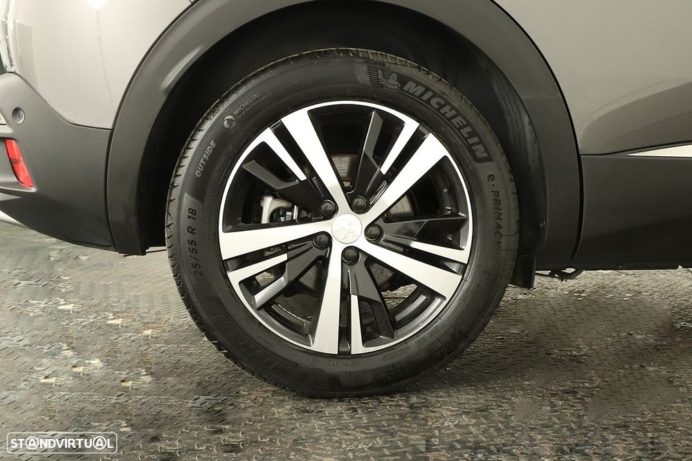 Peugeot 3008 1.2 PureTech GT EAT8 — fotografia 5