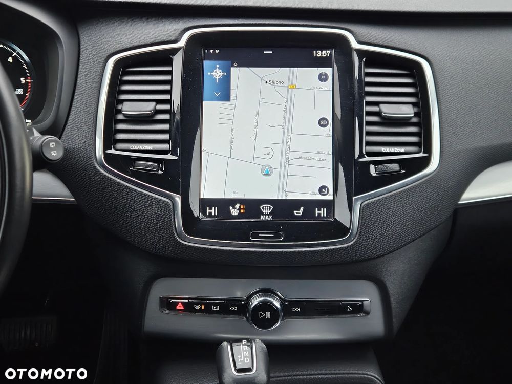 Volvo XC 90 D5 AWD Momentum - 21