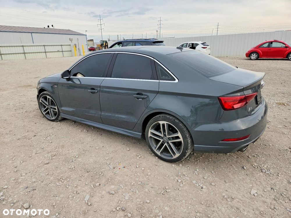 Audi A3 Limousine 40 TFSI Quattro S tronic - 5