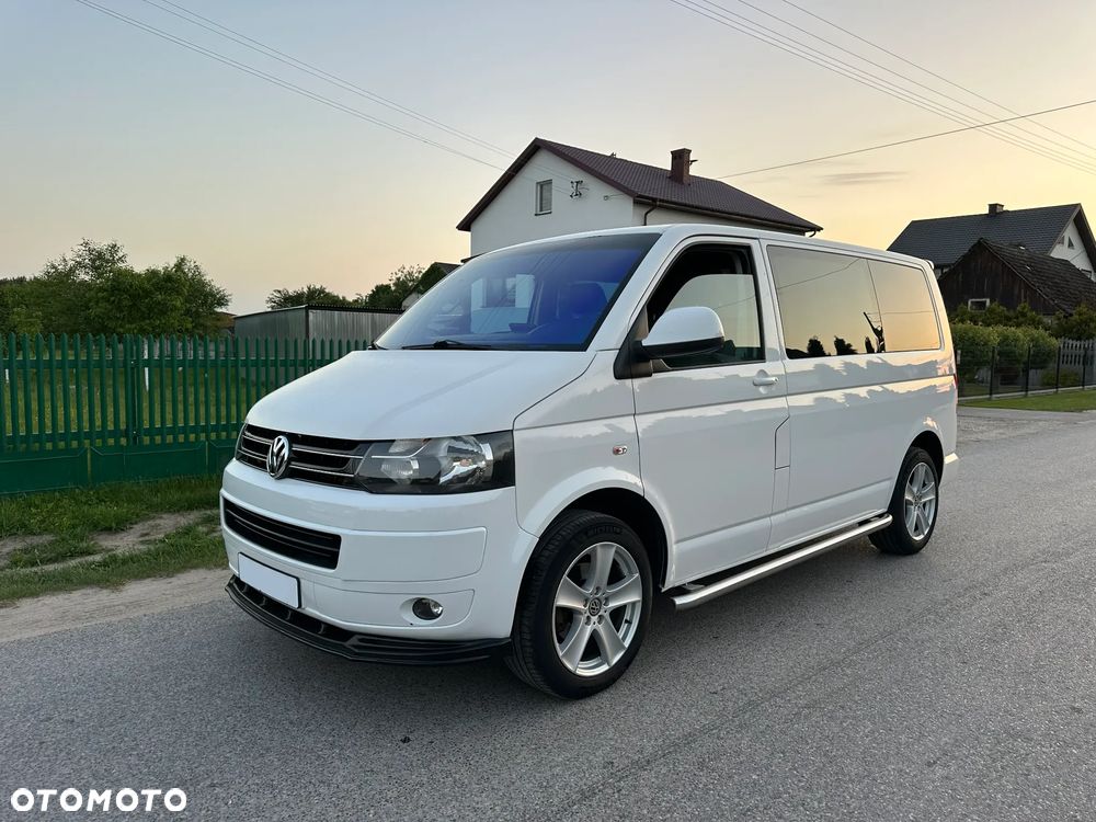 Volkswagen Transporter - 1