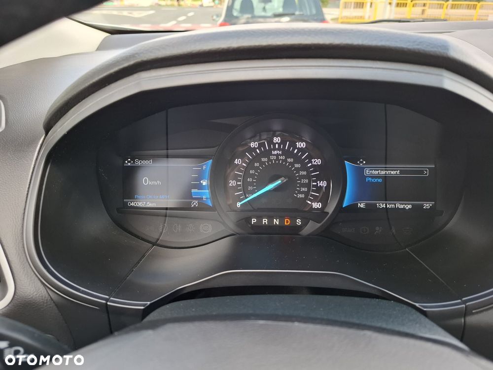 Ford Edge - 8