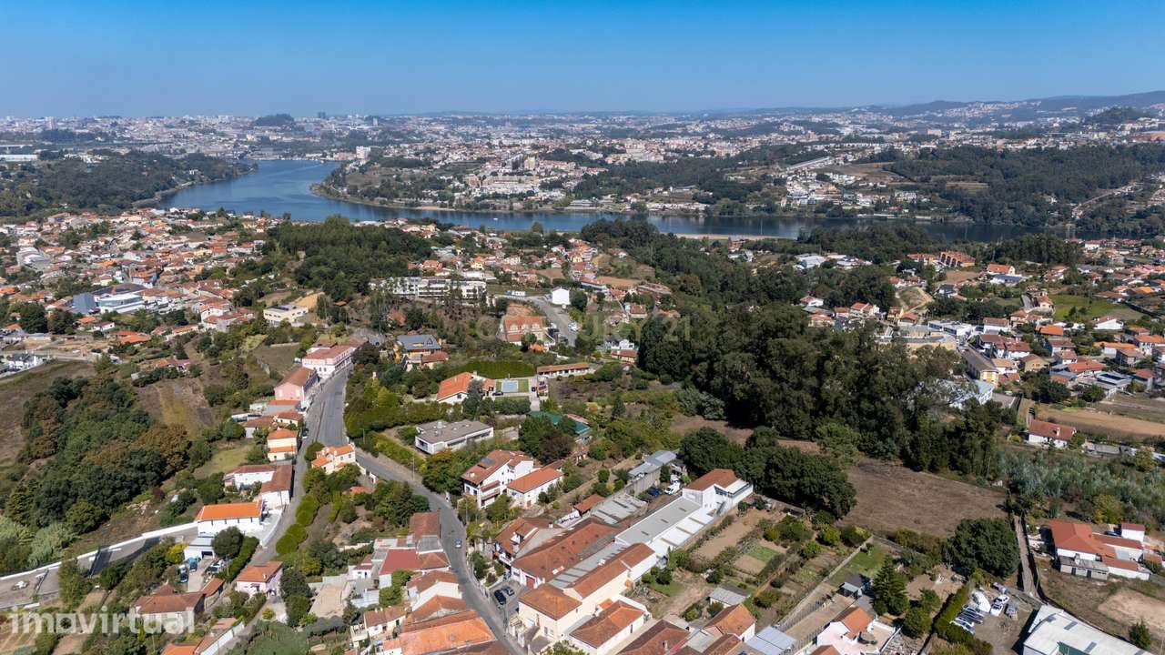 Terreno Urbano – 653 m² – Avintes, Vila Nova de Gaia - Grande imagem: 3/27