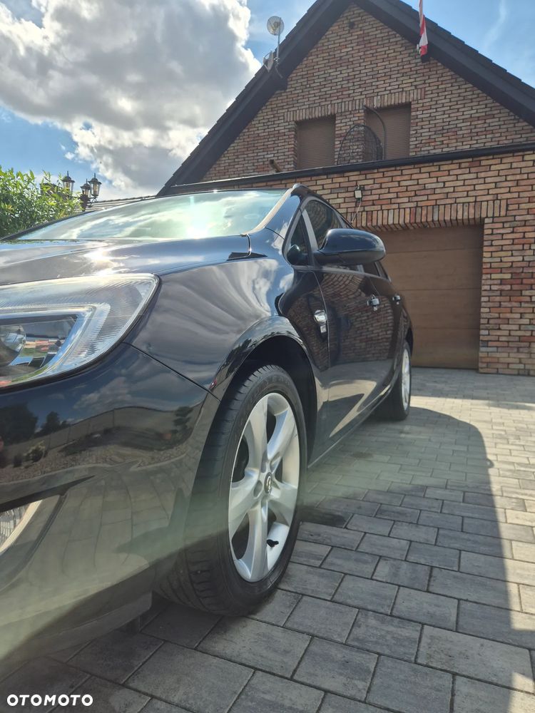 Opel Astra 1.4 Turbo 150 Jahre - 19