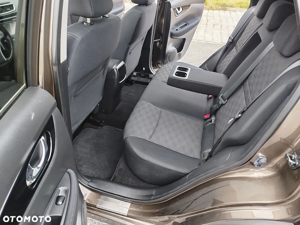 Nissan Qashqai 1.2 DIG-T TEKNA+ - 17