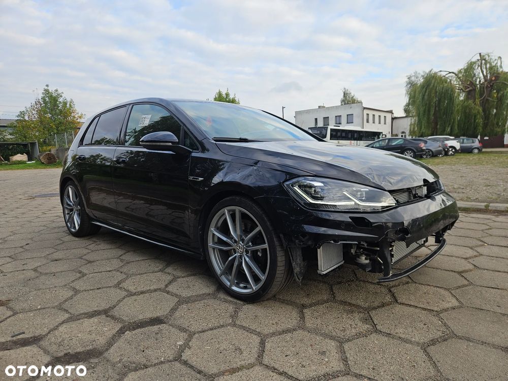 Volkswagen Golf R 4Motion (BlueMotion Technology) DSG - 36