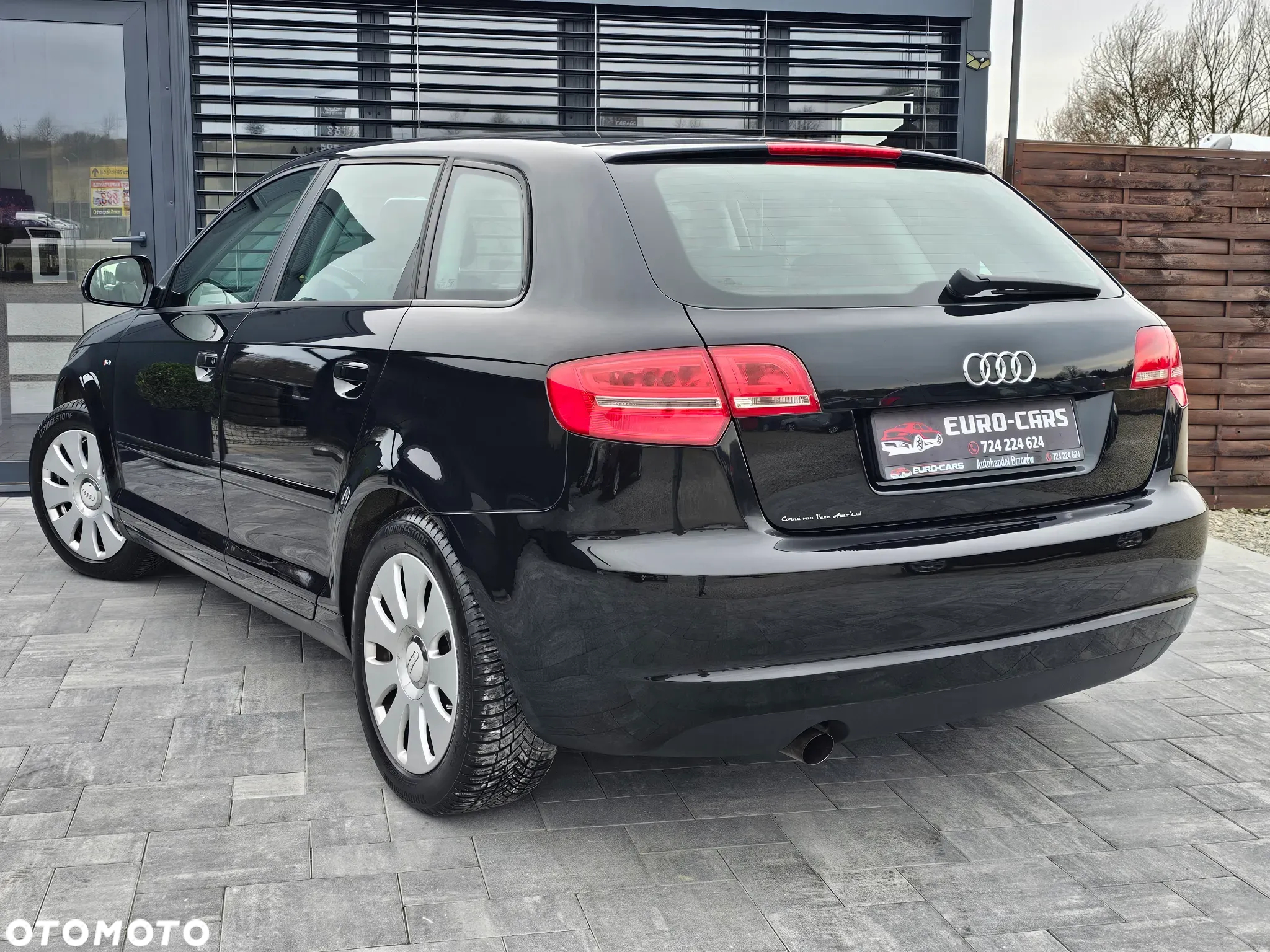 Audi A3 1.6 Sportback Ambiente - 4