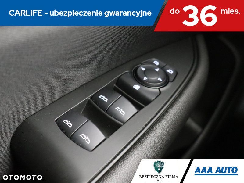 Opel Insignia - 19