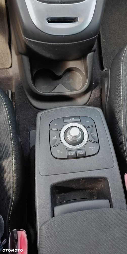 Renault Scenic 1.6 16V 110 Authentique - 8