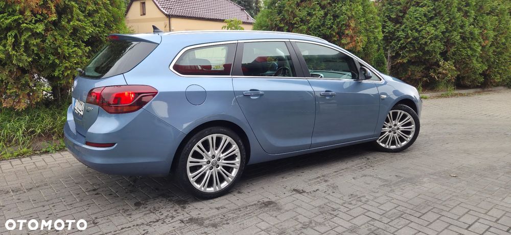 Opel Astra 1.4 Turbo Sports Tourer 150 Jahre - 14