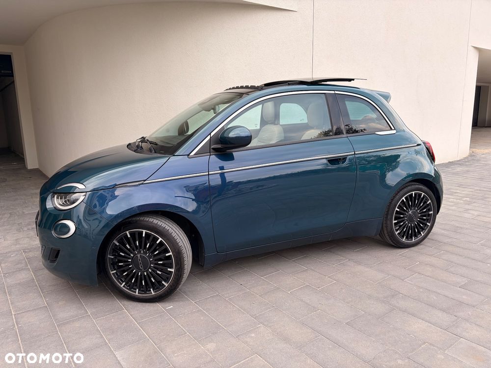Fiat 500e 42 kWh La Prima - 2