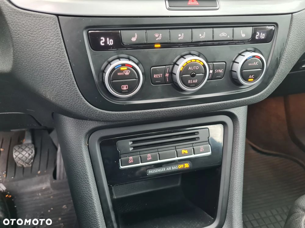 Volkswagen Sharan 2.0 TDI 4Motion BlueMotion Technology Comfortline - 31