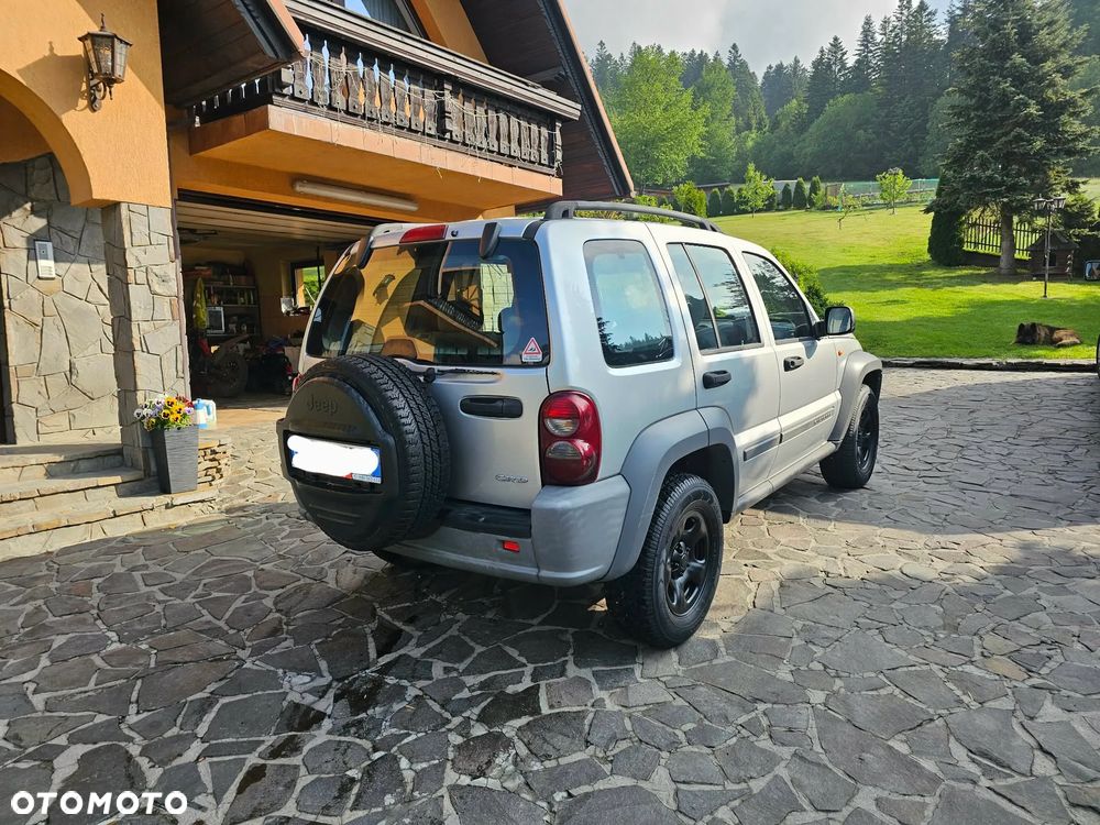 Jeep Cherokee 2.8 CRD Sport - 2
