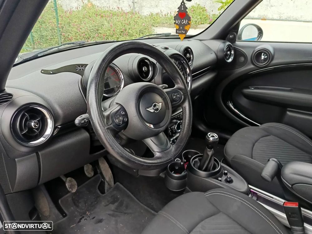 MINI Countryman Cooper D - 16