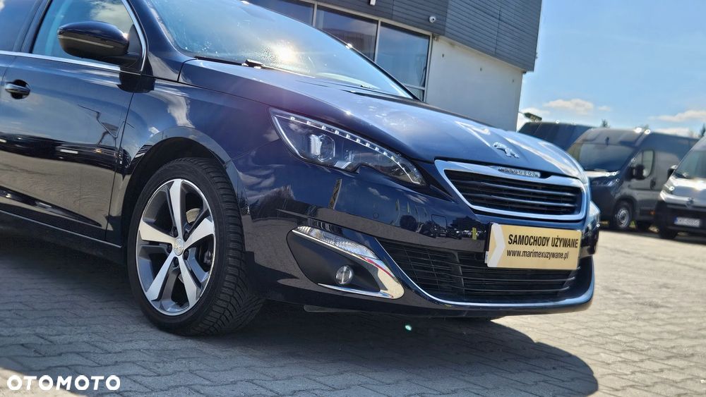 Peugeot 308 1.2 PureTech Allure S&S - 16